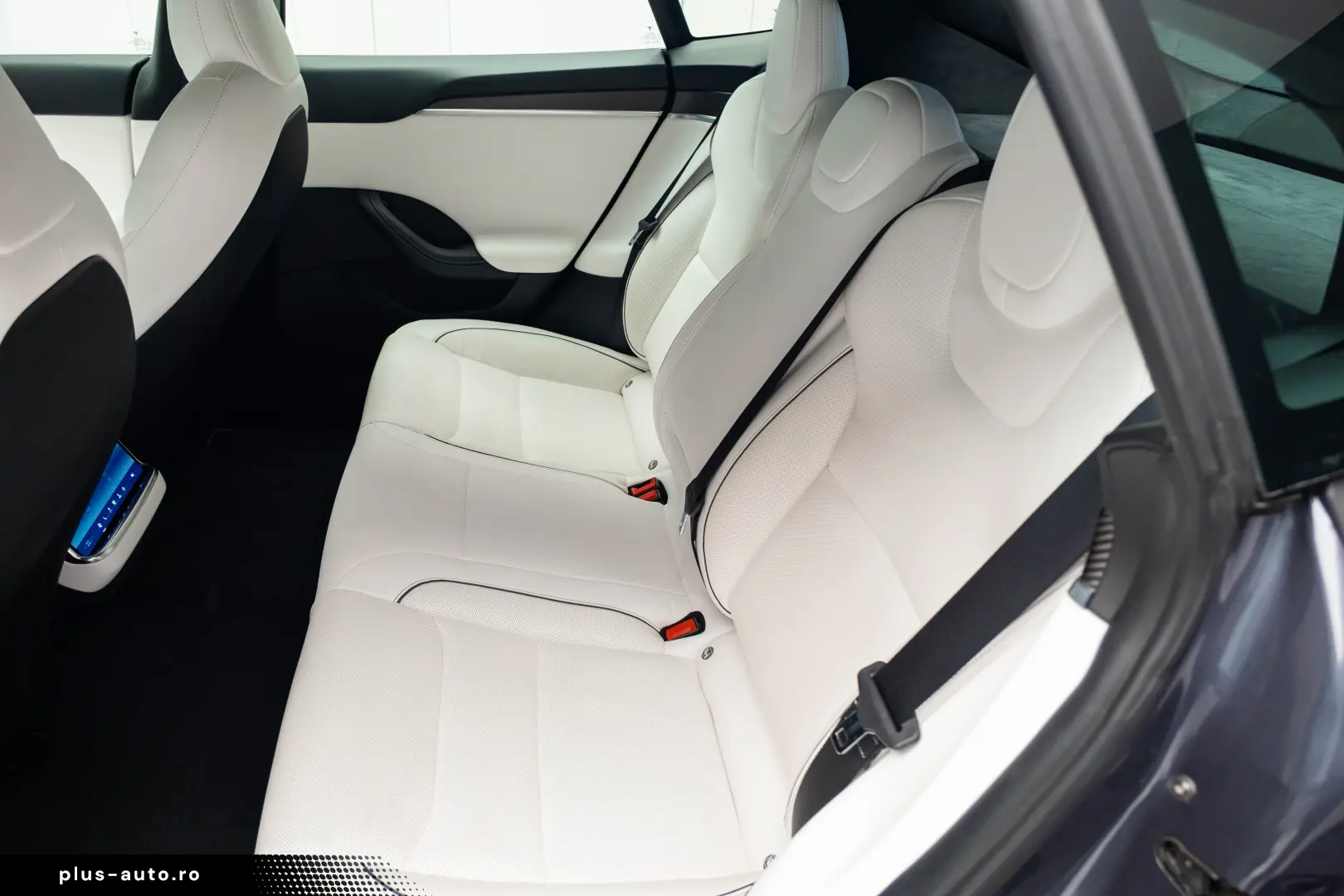 Tesla Model S Plaid ; Garantie pana in dec 2030