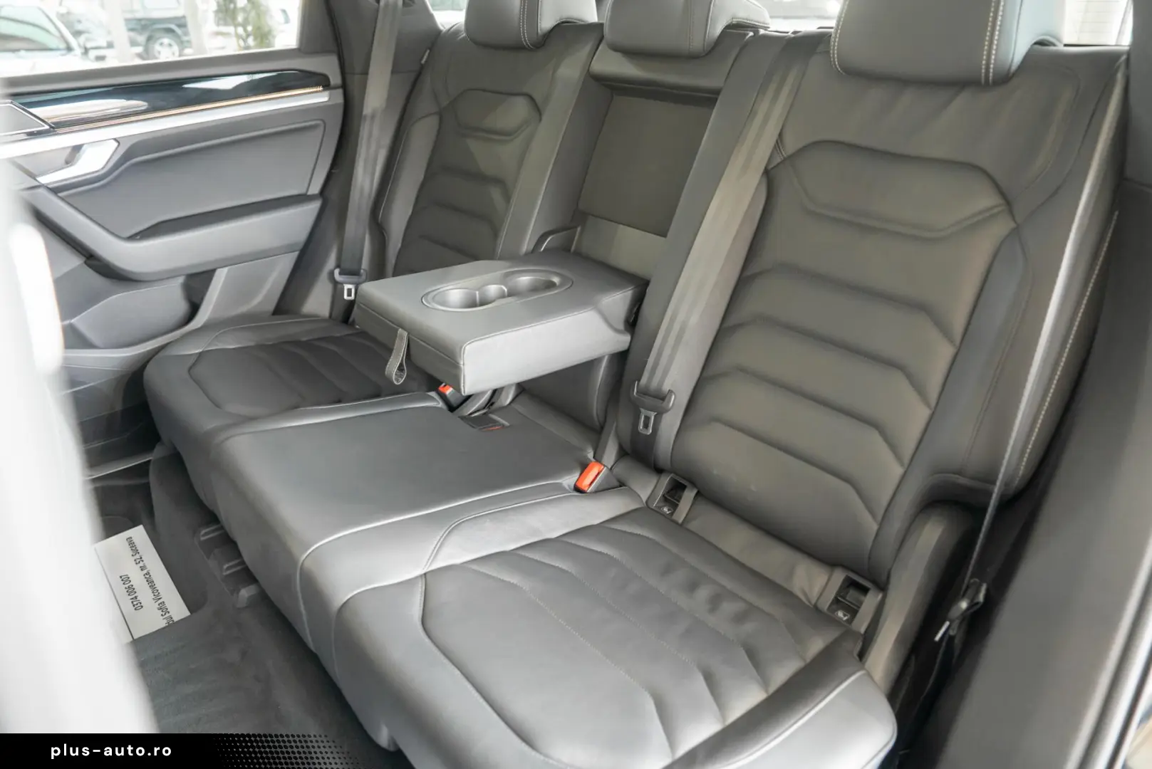 Volkswagen Touareg 3.0TDI V6 4Motion  R-Line