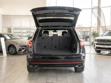 Volkswagen Touareg 3.0TDI V6 4Motion  R-Line