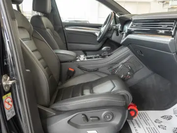 Volkswagen Touareg 3.0TDI V6 4Motion  R-Line