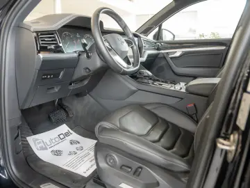 Volkswagen Touareg 3.0TDI V6 4Motion  R-Line