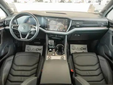 Volkswagen Touareg 3.0TDI V6 4Motion  R-Line