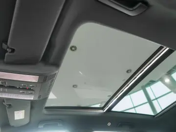 Volkswagen Touareg 3.0TDI V6 4Motion  R-Line