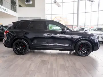 Volkswagen Touareg 3.0TDI V6 4Motion  R-Line