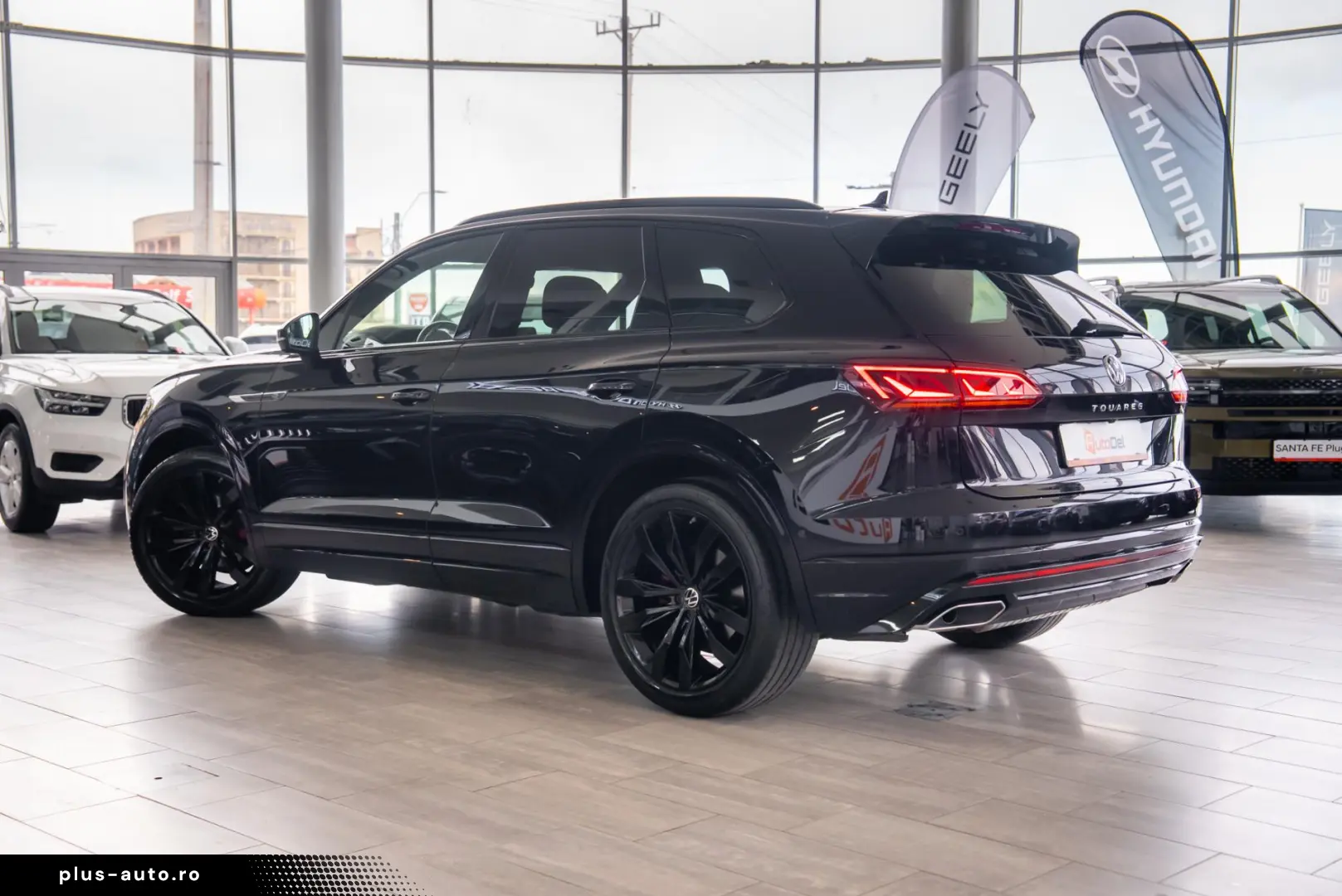 Volkswagen Touareg 3.0TDI V6 4Motion  R-Line