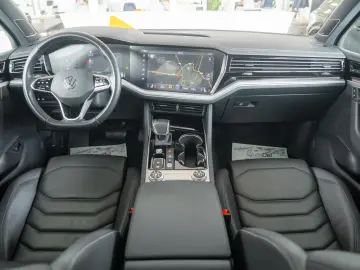 Volkswagen Touareg 3.0TDI V6 4Motion  R-Line