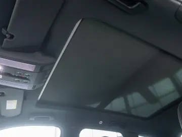 Volkswagen Touareg 3.0TDI V6 4Motion  R-Line