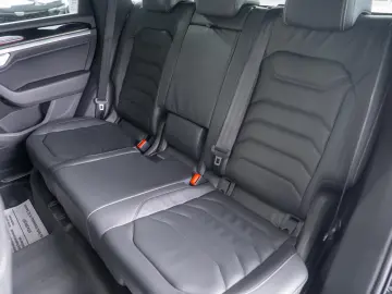 Volkswagen Touareg 3.0TDI V6 4Motion  R-Line