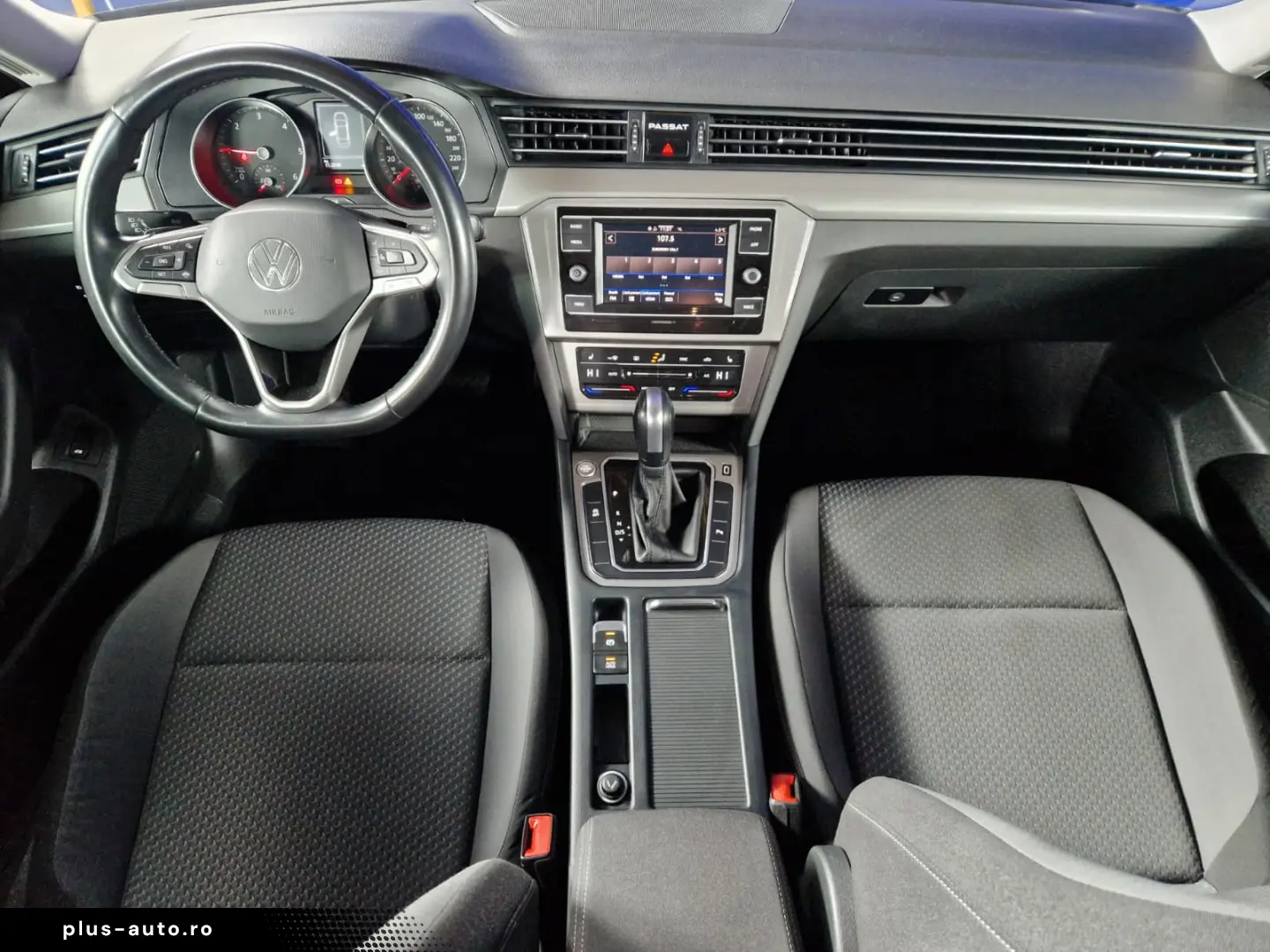 VOLKSWAGEN PASSAT TRENDLINE DSG 150 CP 2021