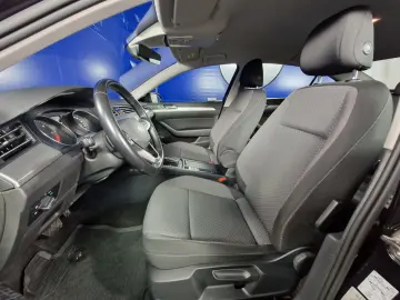 VOLKSWAGEN PASSAT TRENDLINE DSG 150 CP 2021