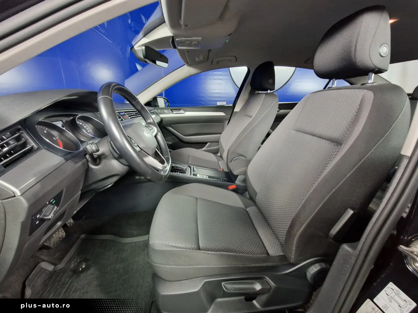 VOLKSWAGEN PASSAT TRENDLINE DSG 150 CP 2021