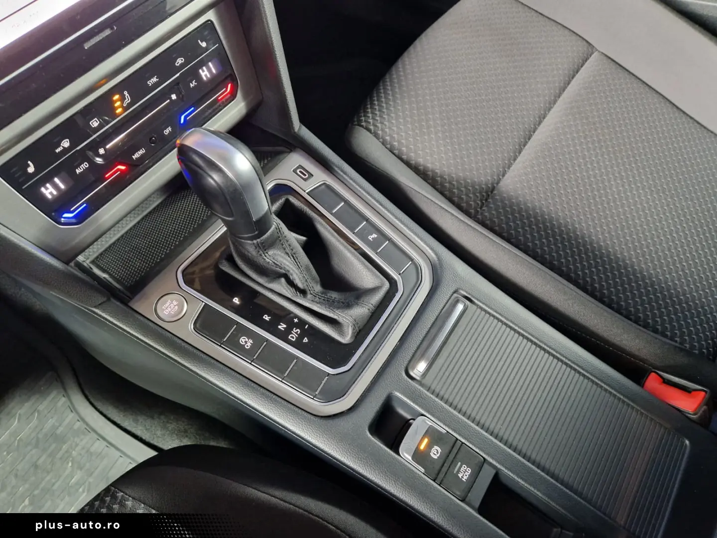 VOLKSWAGEN PASSAT TRENDLINE DSG 150 CP 2021