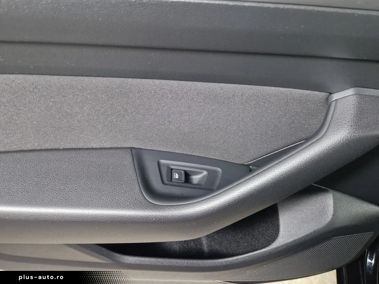 VOLKSWAGEN PASSAT TRENDLINE DSG 150 CP 2021