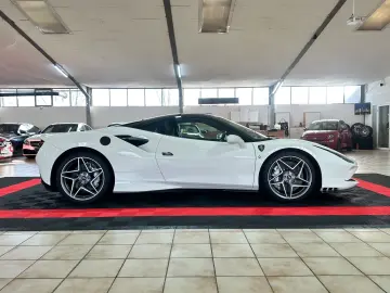 F8 Carbon Paket JBL Lift