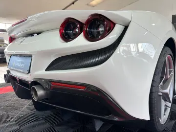 F8 Carbon Paket JBL Lift