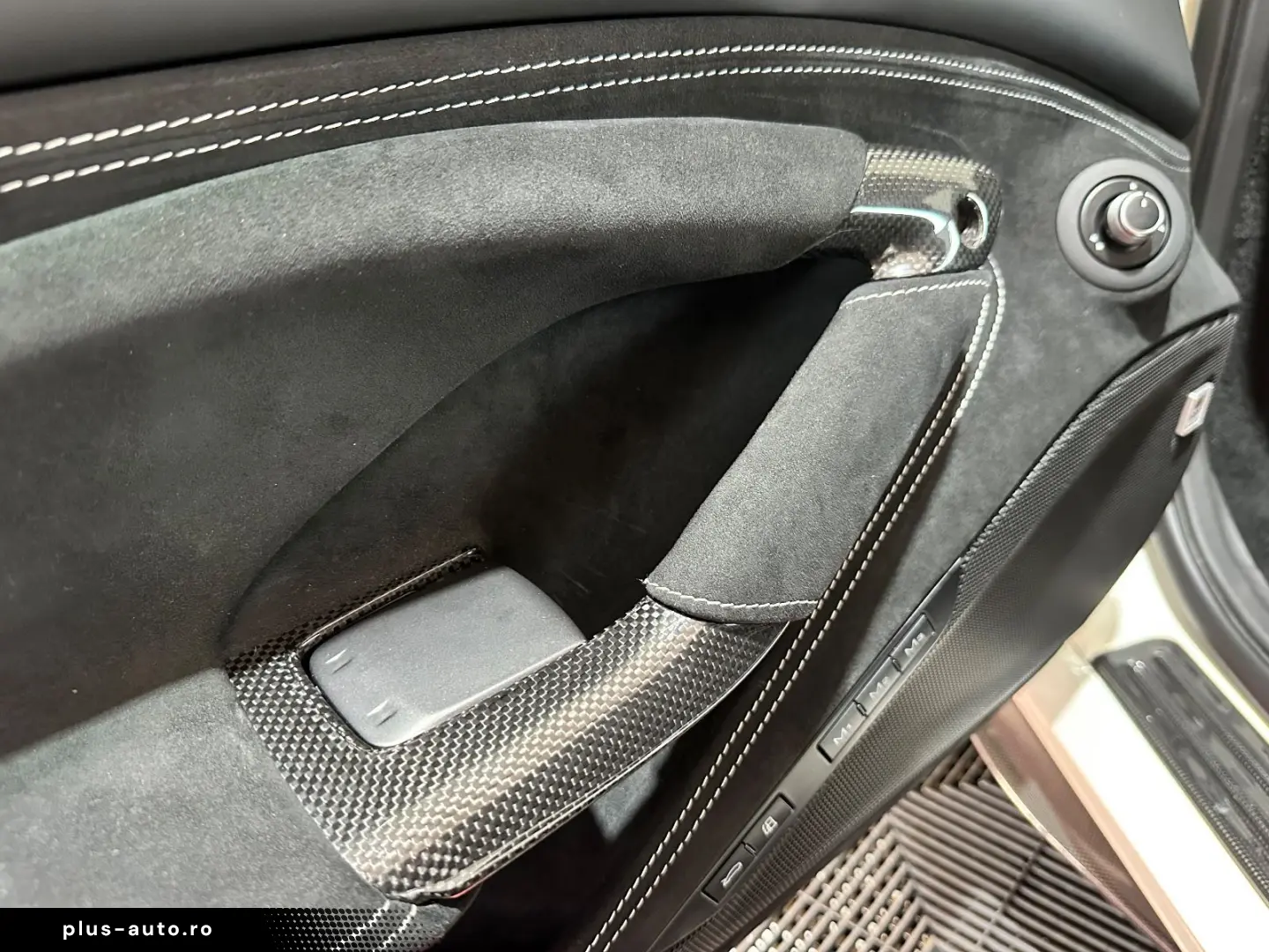 F8 Carbon Paket JBL Lift