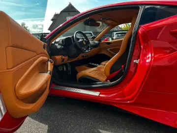 F8 Tributo Coupé DCT