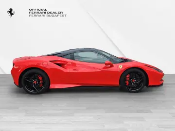 F8 Tributo LIFT JBL RACING SEATS TWO-TONE