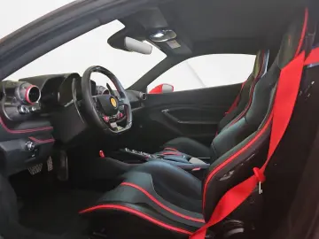 F8 Tributo LIFT JBL RACING SEATS TWO-TONE