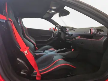 F8 Tributo LIFT JBL RACING SEATS TWO-TONE