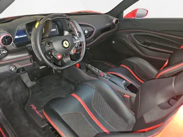 F8 Tributo LIFT JBL RACING SEATS TWO-TONE