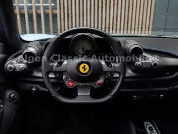 F8 Tributo Coupé Lift  Racing Seats  Kamera