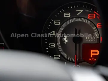 F8 Tributo Coupé Lift  Racing Seats  Kamera