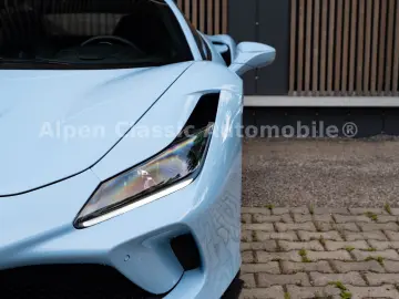 F8 Tributo Coupé Lift  Racing Seats  Kamera