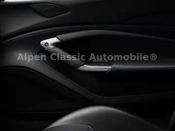 F8 Tributo Coupé Lift  Racing Seats  Kamera