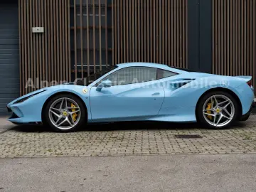 F8 Tributo Coupé Lift  Racing Seats  Kamera