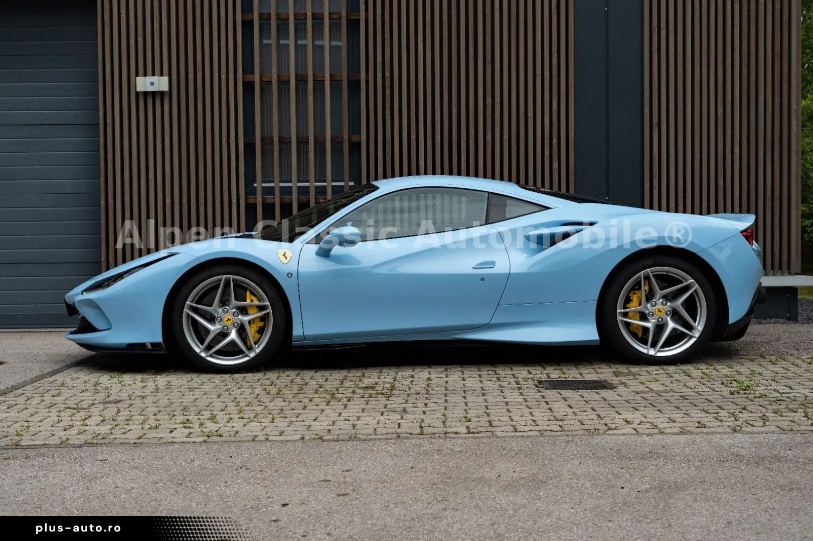 F8 Tributo Coupé Lift  Racing Seats  Kamera