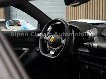 F8 Tributo Coupé Lift  Racing Seats  Kamera