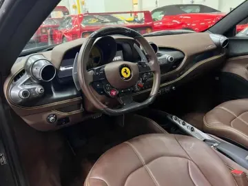 FERRARI F8 CARBON LIFT CARPLAY SURROUND