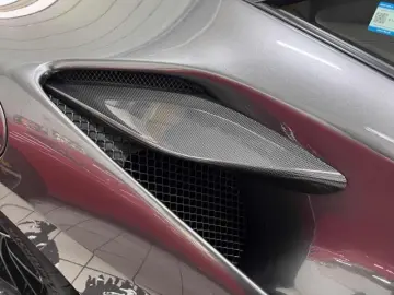 FERRARI F8 CARBON LIFT CARPLAY SURROUND