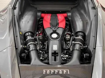 FERRARI F8 CARBON LIFT CARPLAY SURROUND