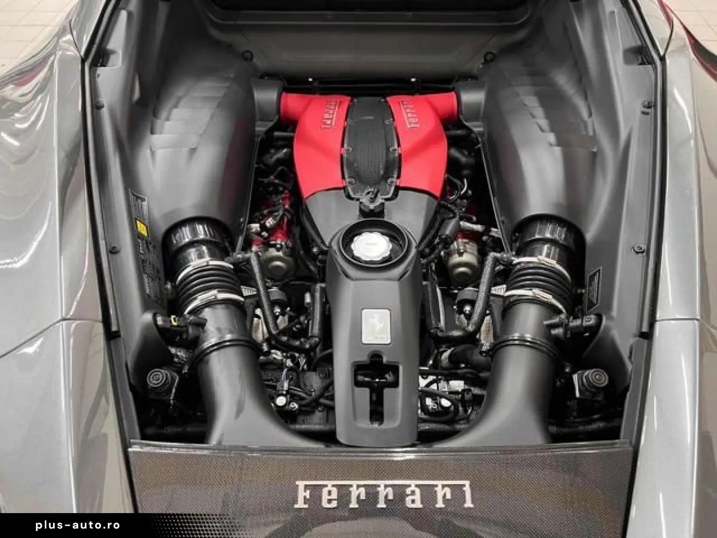 FERRARI F8 CARBON LIFT CARPLAY SURROUND