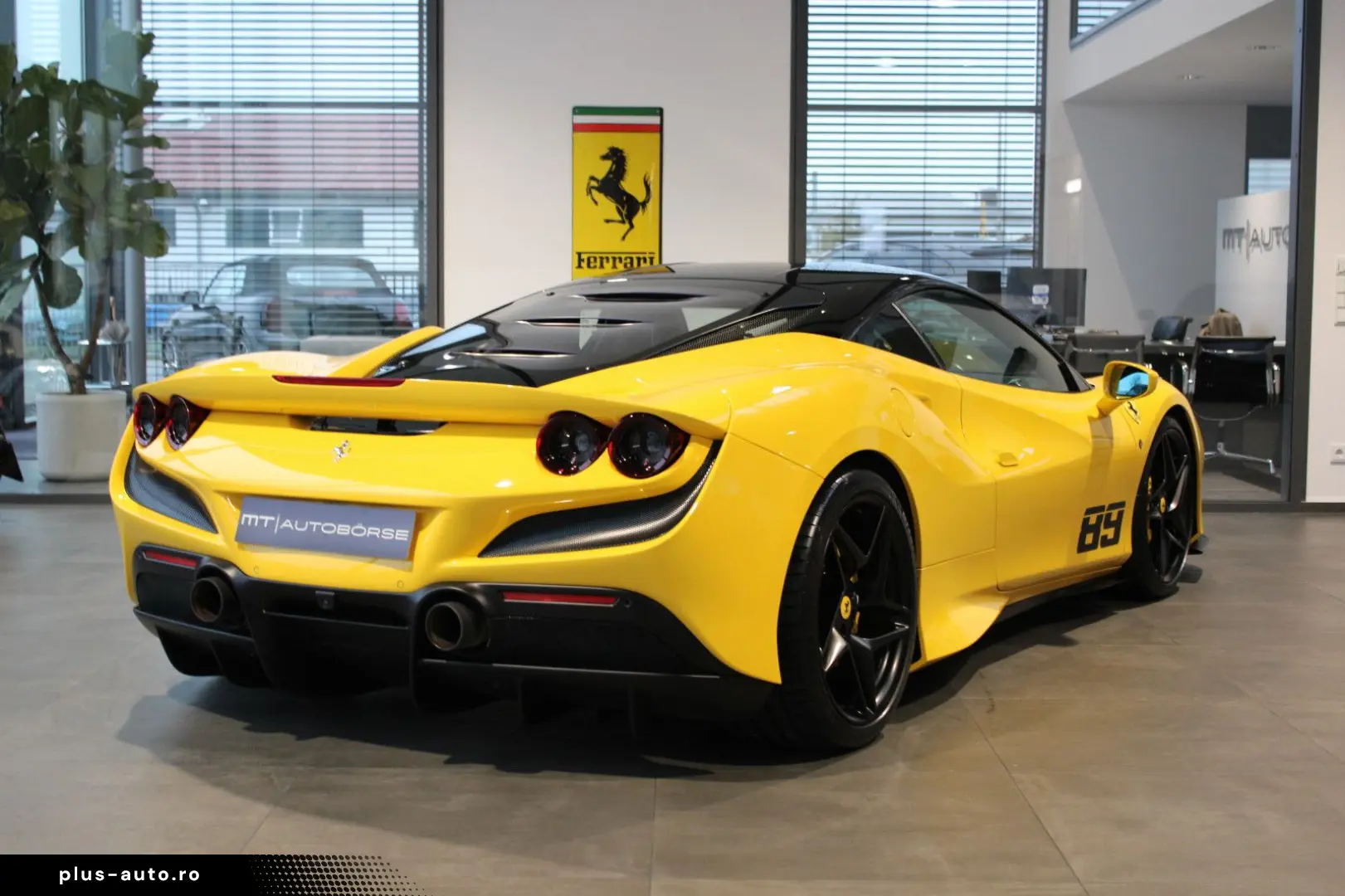 F8 TRIBUTO COUPE GIALLO! 100% RARE IN EUROPE