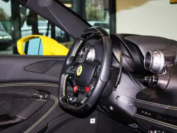 F8 TRIBUTO COUPE GIALLO! 100% RARE IN EUROPE