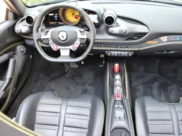 F8 Spider   RACINGSEATS   LIFT   GARANTIE  360