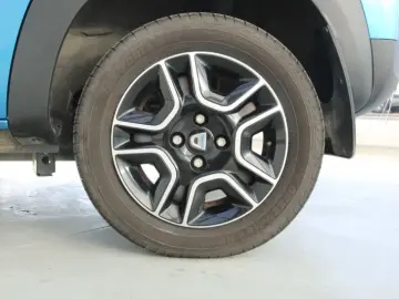 DACIA SPRING BEV 27kWh Expression Plus Auto