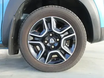 DACIA SPRING BEV 27kWh Expression Plus Auto