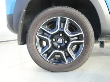 DACIA SPRING BEV 27kWh Expression Plus Auto