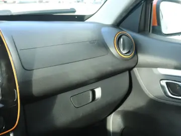 DACIA SPRING BEV 27kWh Expression Plus Auto