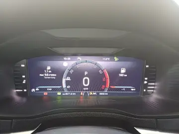 Škoda Karoq Selection 1.5 TSI DSG