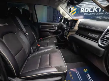 RAM 5.7 V8 HEMI 4x4 LARAMIE Offroad Night LED