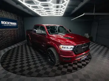 RAM 5.7 V8 HEMI 4x4 OFFROAD Night LARAMIE 19%