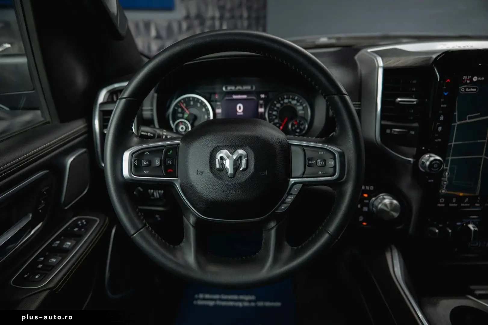 RAM 5.7 V8 HEMI 4x4 OFFROAD Night LARAMIE 19%