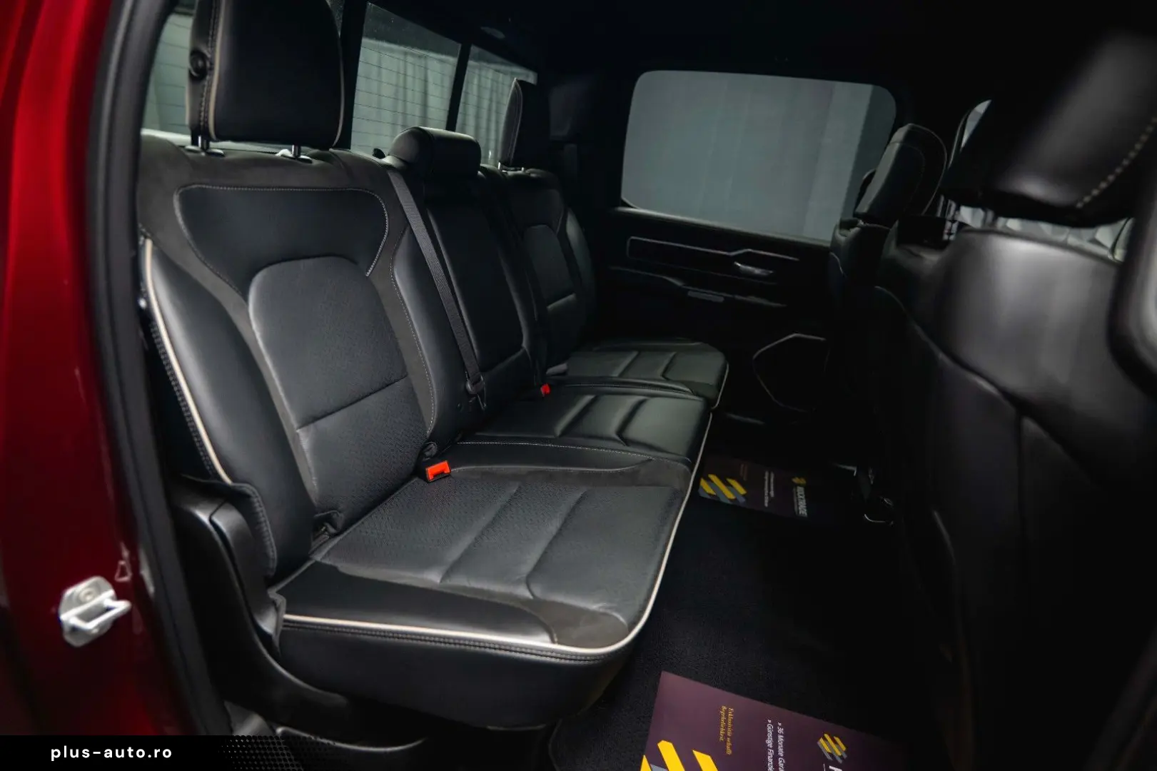 RAM 5.7 V8 HEMI 4x4 OFFROAD Night LARAMIE 19%