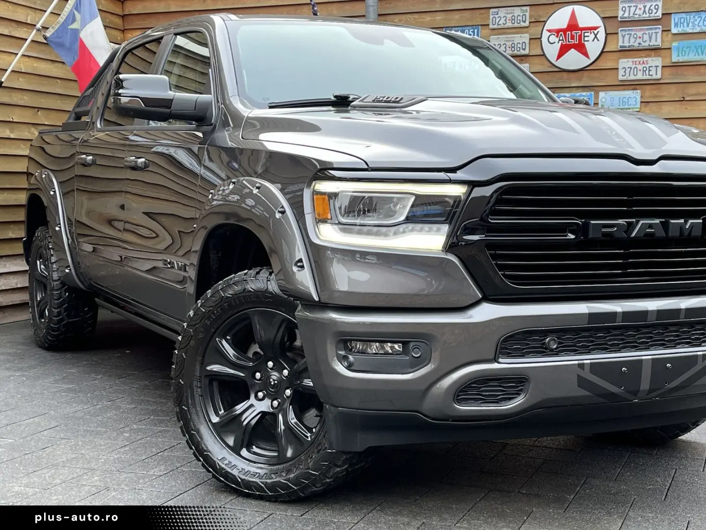 RAM 1500 Laramie 5.7L AHK Memory 4x4 Alpine