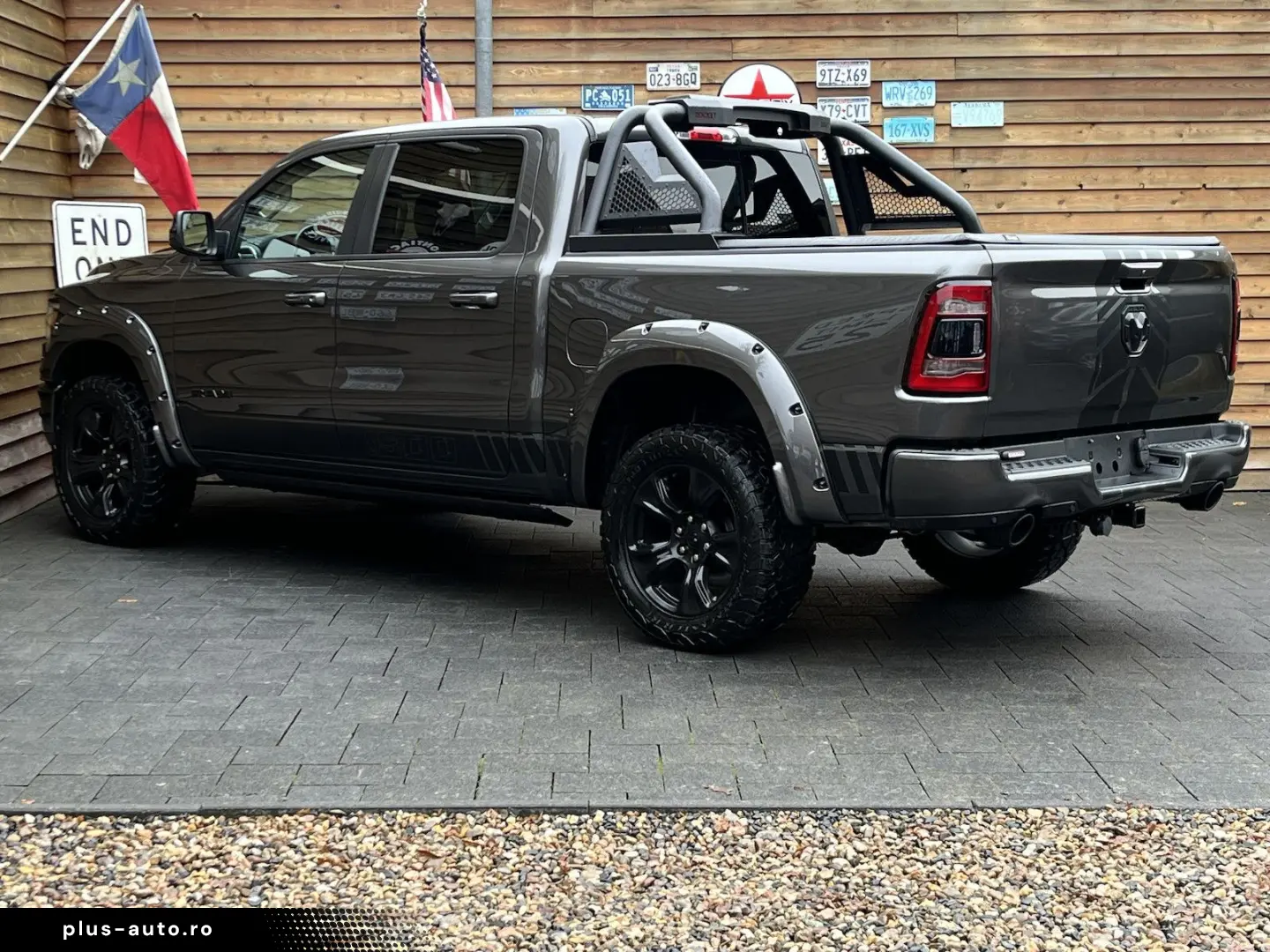 RAM 1500 Laramie 5.7L AHK Memory 4x4 Alpine